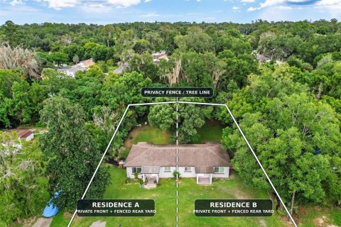 Commercial property in Ocala, Florida 4 bedrooms, 138.24 sq.m. № 2355818