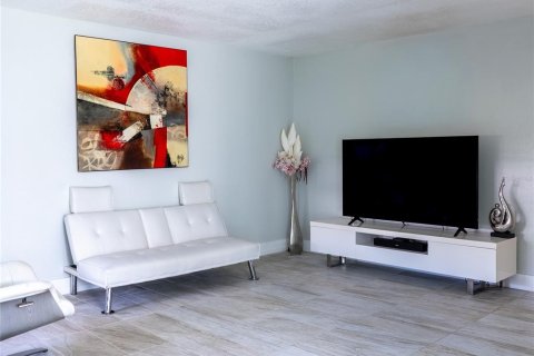 Condominio en venta en Boca Raton, Florida, 2 dormitorios, 76.09 m2 № 2097869 - foto 2