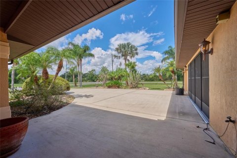 Villa ou maison à vendre à Indian lake estates, Floride: 3 chambres, 139.45 m2 № 2410000 - photo 4