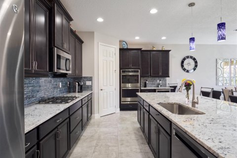 Villa ou maison à vendre à Port St. Lucie, Floride: 2 chambres, 185.06 m2 № 2087538 - photo 4