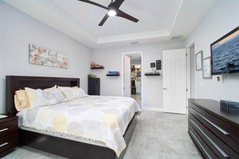 Villa ou maison à vendre à Port St. Lucie, Floride: 2 chambres, 185.06 m2 № 2087538 - photo 11