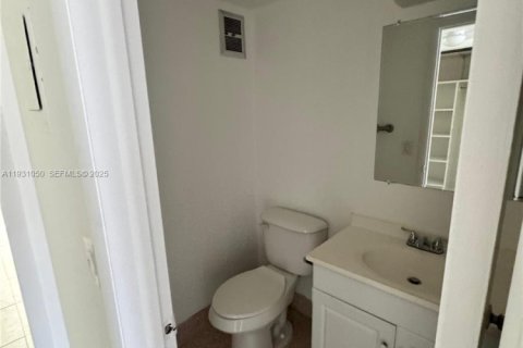 Condominio en venta en West Palm Beach, Florida, 1 dormitorio, 51.84 m2 № 2034422 - foto 16