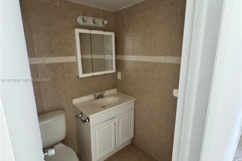 Condominio en venta en West Palm Beach, Florida, 1 dormitorio, 51.84 m2 № 2034422 - foto 2