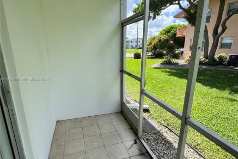 Condominio en venta en West Palm Beach, Florida, 1 dormitorio, 51.84 m2 № 2034422 - foto 6