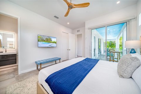 House in Sarasota, Florida 6 bedrooms, 325.16 sq.m. № 1370091 - photo 21