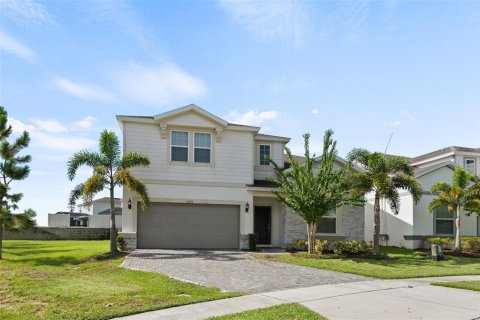 House in Davenport, Florida 8 bedrooms, 373.93 sq.m. № 1919107 - photo 10