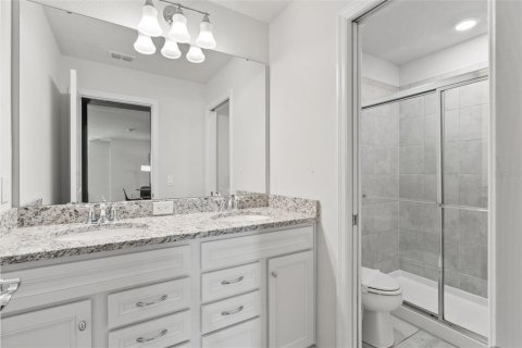 House in Davenport, Florida 8 bedrooms, 373.93 sq.m. № 1919107 - photo 25