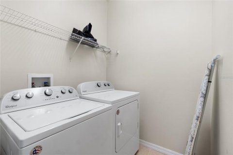 Casa en venta en Apopka, Florida, 4 dormitorios, 209.4 m2 № 1883712 - foto 28