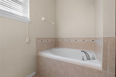 Casa en venta en Apopka, Florida, 4 dormitorios, 209.4 m2 № 1883712 - foto 20
