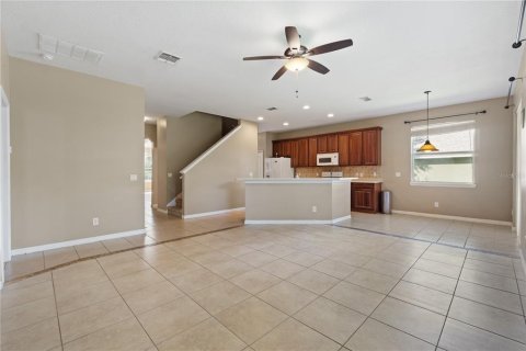 Casa en venta en Apopka, Florida, 4 dormitorios, 209.4 m2 № 1883712 - foto 9