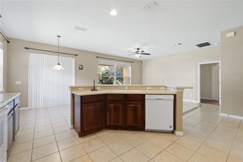 Casa en venta en Apopka, Florida, 4 dormitorios, 209.4 m2 № 1883712 - foto 13