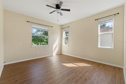 Casa en venta en Apopka, Florida, 4 dormitorios, 209.4 m2 № 1883712 - foto 15