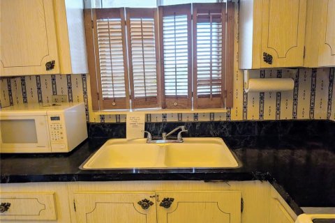Condo in Bradenton, Florida, 2 bedrooms  № 2204694 - photo 4