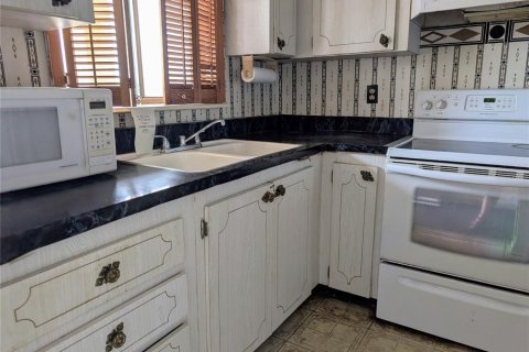 Condo in Bradenton, Florida, 2 bedrooms  № 2204694 - photo 5