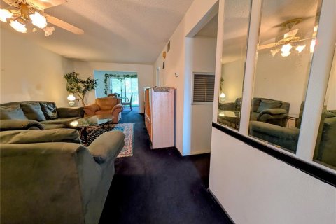 Condo in Bradenton, Florida, 2 bedrooms  № 2204694 - photo 7