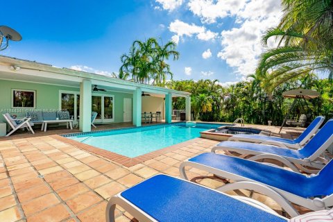 Casa en venta en Pinecrest, Florida, 4 dormitorios, 221.39 m2 № 1839464 - foto 26