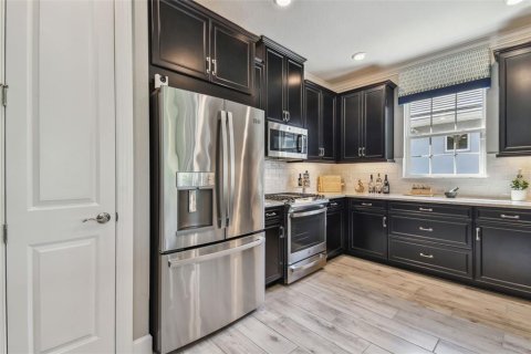 House in Wesley Chapel, Florida 3 bedrooms, 179.67 sq.m. № 1634140 - photo 6