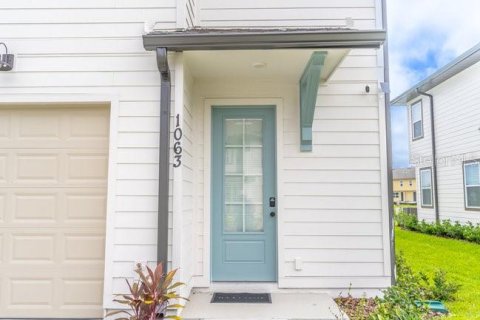 Снять в аренду таунхаус в Дэвенпорт, Флорида 1 комната, 150.69м2, № 1521694 - фото 5