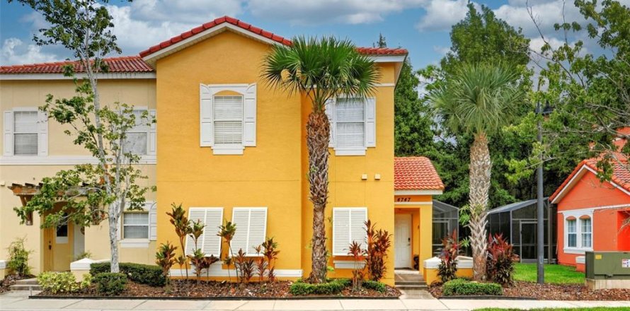 Adosado en Kissimmee, Florida 4 dormitorios, 151.99 m2 № 1911158