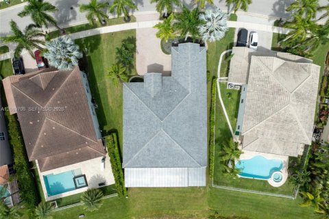 Villa ou maison à vendre à Weston, Floride: 4 chambres, 248.42 m2 № 2301361 - photo 28
