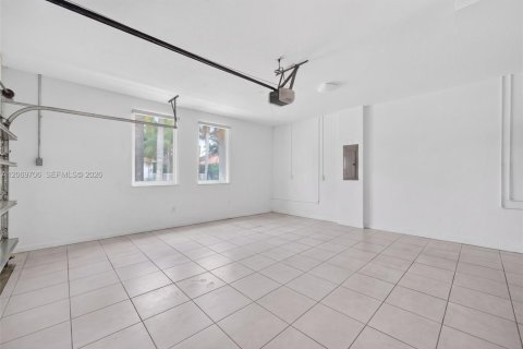 Villa ou maison à vendre à Weston, Floride: 4 chambres, 248.42 m2 № 2301361 - photo 20