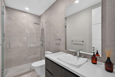 Villa ou maison à vendre à Weston, Floride: 4 chambres, 248.42 m2 № 2301361 - photo 15
