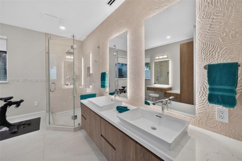 Villa ou maison à vendre à Weston, Floride: 4 chambres, 248.42 m2 № 2301361 - photo 12