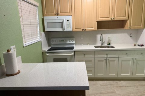 Appartement à Hallandale Beach, Floride 2 chambres, 63.17 m2 № 2363526