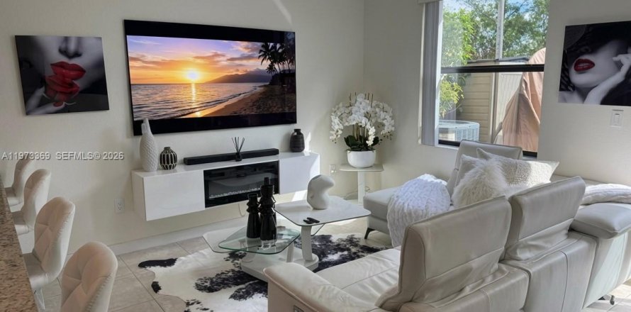 Таунхаус в Хайалиа, Флорида 2 спальни, 133.87м2 № 2034046