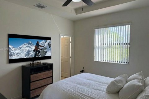 Купить таунхаус в Хайалиа, Флорида 2 спальни, 133.87м2, № 2034046 - фото 16