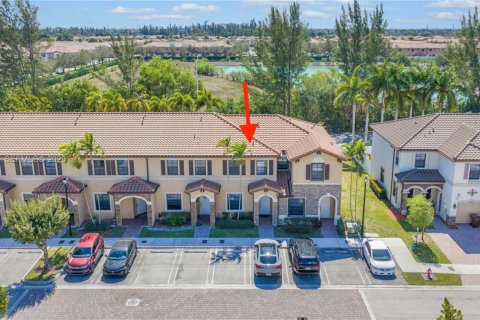 Купить таунхаус в Хайалиа, Флорида 2 спальни, 133.87м2, № 2034046 - фото 22