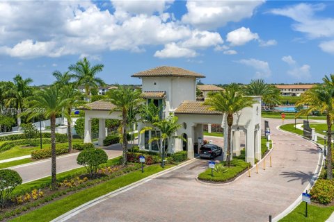 Купить таунхаус в Хайалиа, Флорида 2 спальни, 133.87м2, № 2034046 - фото 29