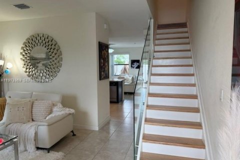 Купить таунхаус в Хайалиа, Флорида 2 спальни, 133.87м2, № 2034046 - фото 7