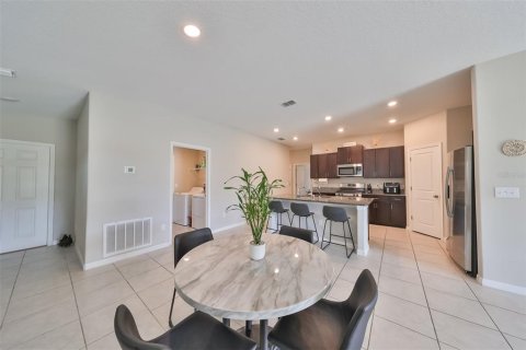 House in Ruskin, Florida 4 bedrooms, 171.03 sq.m. № 2203825 - photo 13