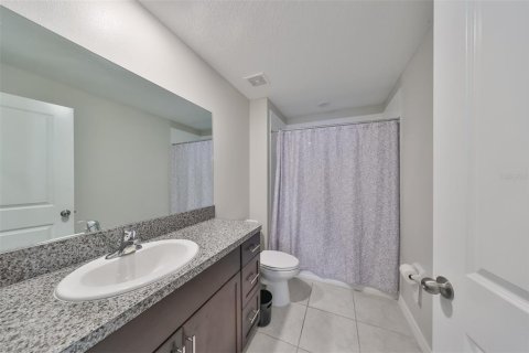 House in Ruskin, Florida 4 bedrooms, 171.03 sq.m. № 2203825 - photo 26
