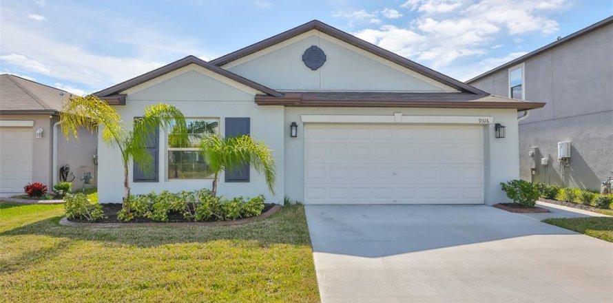 House in Ruskin, Florida 4 bedrooms, 171.03 sq.m. № 2203825