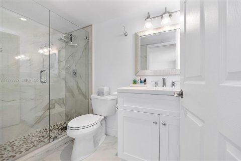 Copropriété à vendre à Miami Beach, Floride: 1 chambre, 85.19 m2 № 2039206 - photo 9