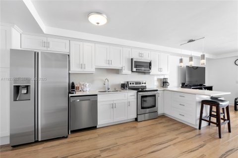 Copropriété à vendre à Miami Beach, Floride: 1 chambre, 85.19 m2 № 2039206 - photo 3