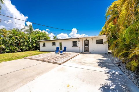 Casa en venta en Punta Gorda, Florida, 3 dormitorios, 109.25 m2 № 2320940 - foto 15