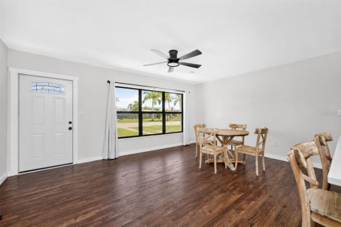 Casa en venta en Punta Gorda, Florida, 3 dormitorios, 109.25 m2 № 2320940 - foto 18