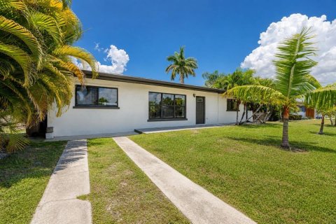 Casa en venta en Punta Gorda, Florida, 3 dormitorios, 109.25 m2 № 2320940 - foto 16