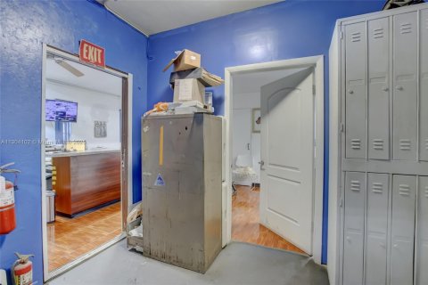 Immobilier commercial à vendre à North Miami, Floride № 1872223 - photo 20
