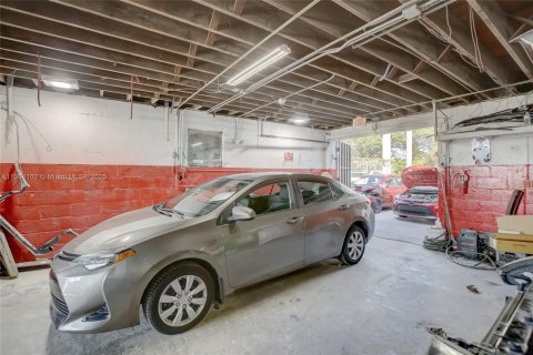 Immobilier commercial à vendre à North Miami, Floride № 1872223 - photo 19