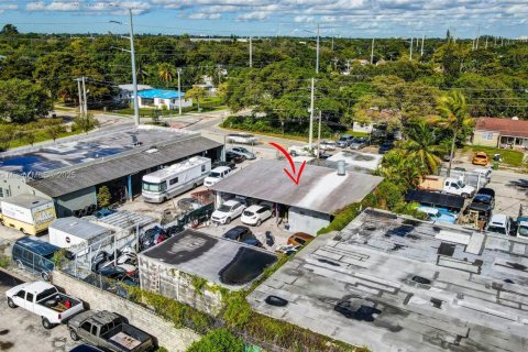 Immobilier commercial à vendre à North Miami, Floride № 1872223 - photo 3