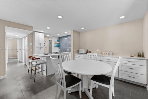 Copropriété à louer à Greenacres, Floride: 2 chambres, 98.85 m2 № 2019165 - photo 8