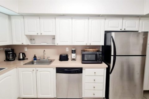 Condominio en venta en Sunny Isles Beach, Florida, 1 dormitorio, 93.37 m2 № 2000715 - foto 4