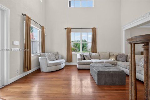 Купить виллу или дом в Уэстон, Флорида 5 спален, 287.53м2, № 1992052 - фото 7