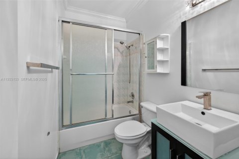 Купить виллу или дом в Уэстон, Флорида 5 спален, 287.53м2, № 1992052 - фото 10