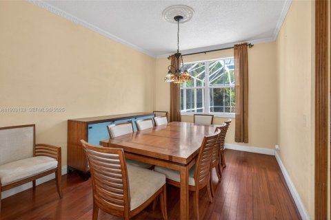 Купить виллу или дом в Уэстон, Флорида 5 спален, 287.53м2, № 1992052 - фото 15