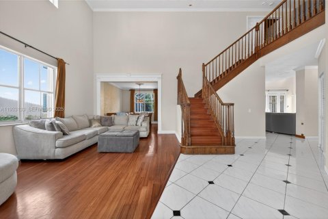 Купить виллу или дом в Уэстон, Флорида 5 спален, 287.53м2, № 1992052 - фото 12